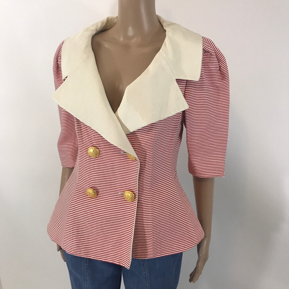 Guy Laroche Cropped Blazer